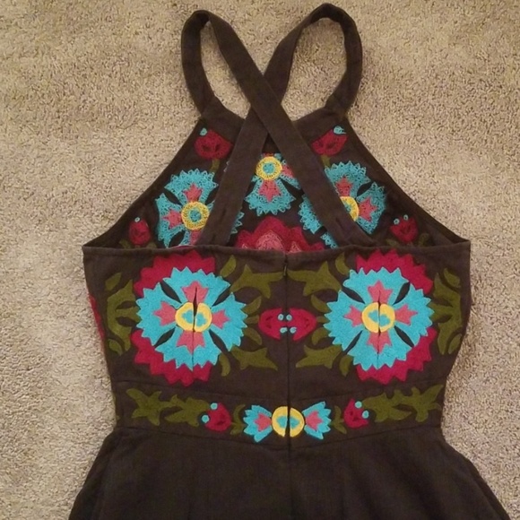 Dress - Picture 6 of 8